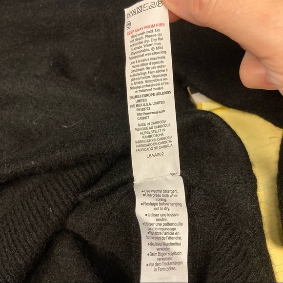 SWEATER 50% Yak 50% Wool Basic Cropped Long Sleeve Sweater - Picture 5 of 6